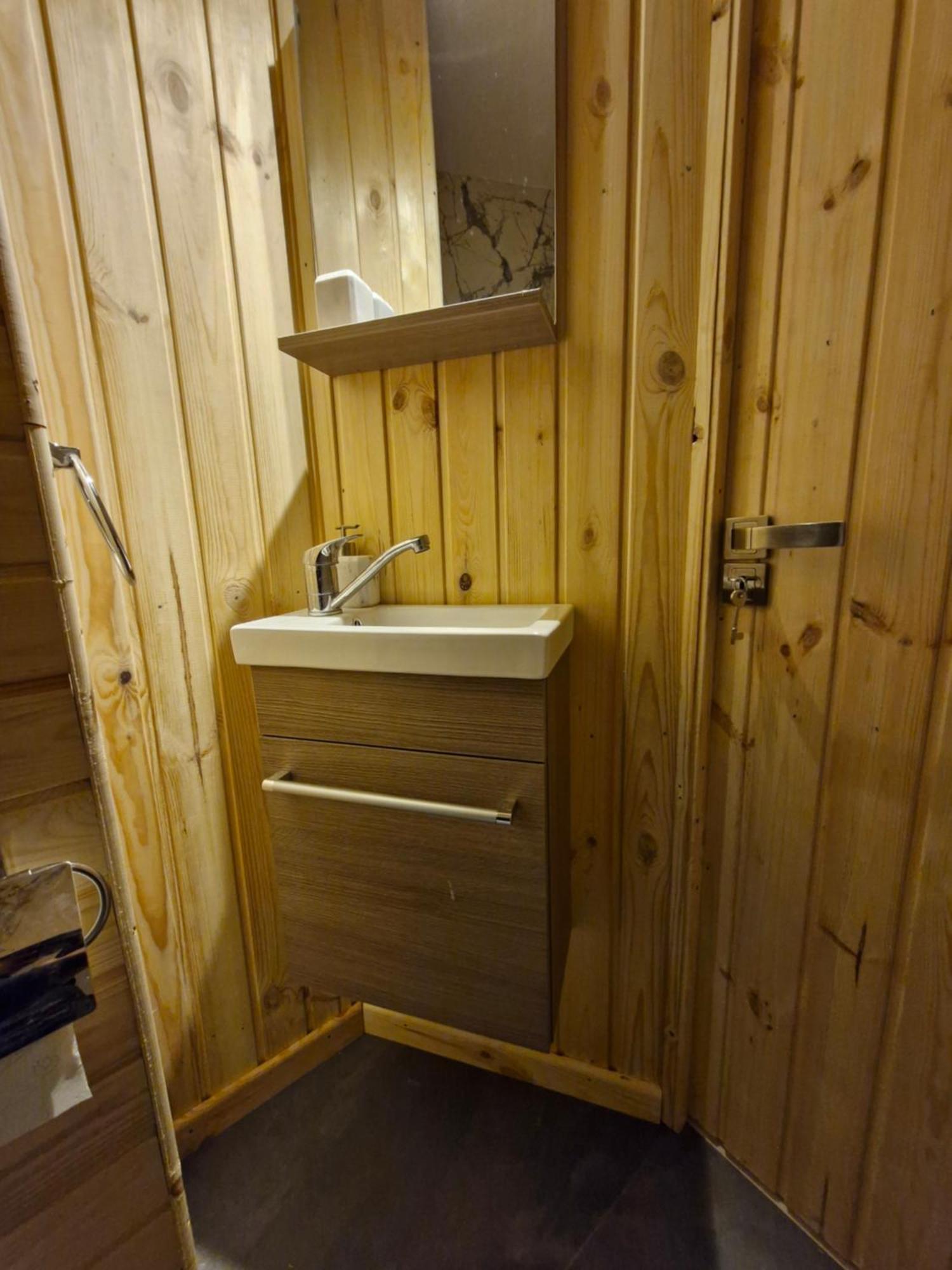 Cabana Din Padurea Valeni Vălenii de Munte Exterior foto